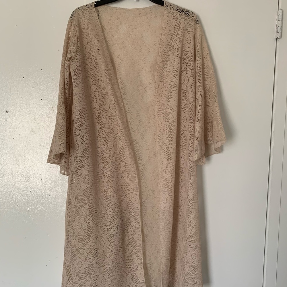 Ladies/ junior shawl ‼️Final Sale‼️